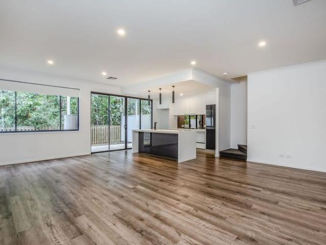 Townhouse for rent in Fernbrook, Queensland