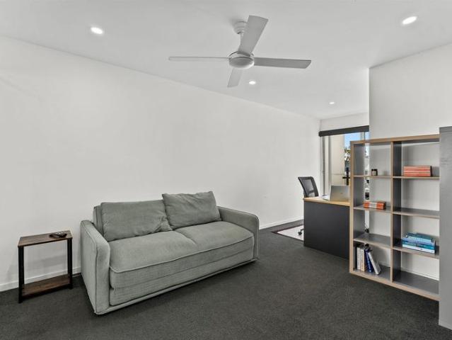Townhouse for rent in Toombul, Queensland