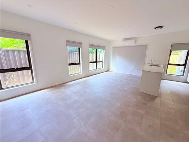 Townhouse for rent in Camerons Creek, Victoria