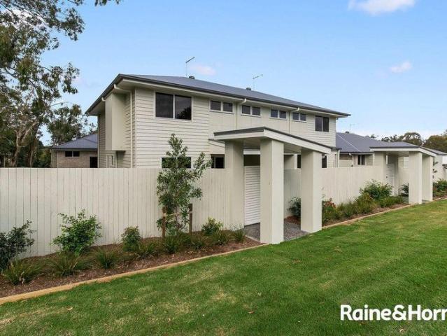 Townhouse for rent in Toombul, Queensland