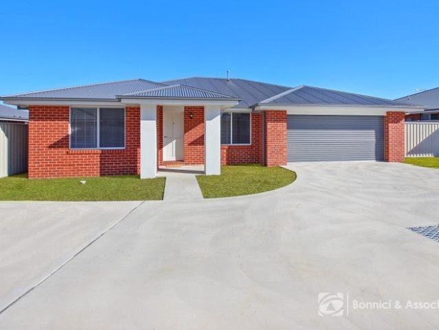 Townhouse for rent in Springdale Heights, Albury