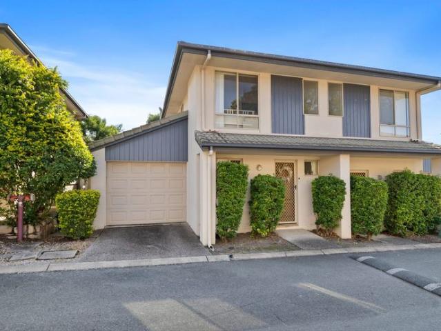 Townhouse for rent in Toombul, Queensland