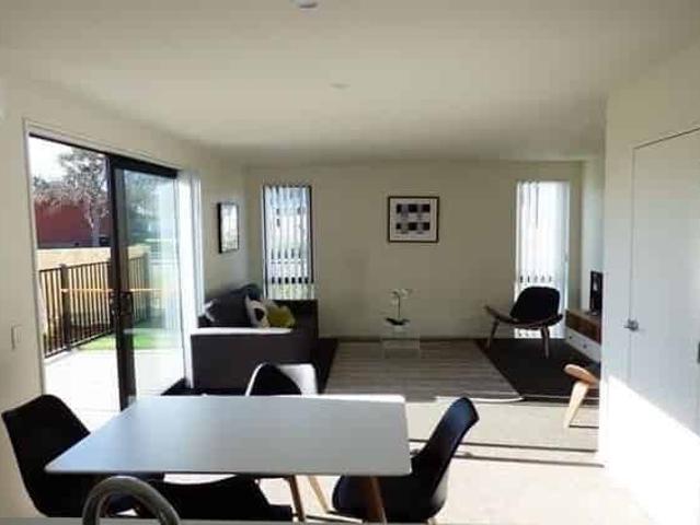 Townhouse for rent in Heathcote, Canterbury