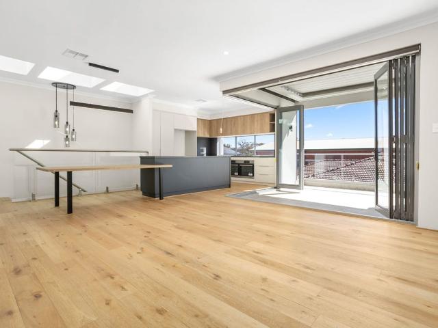 Townhouse for sale in Applecross, Western Australia