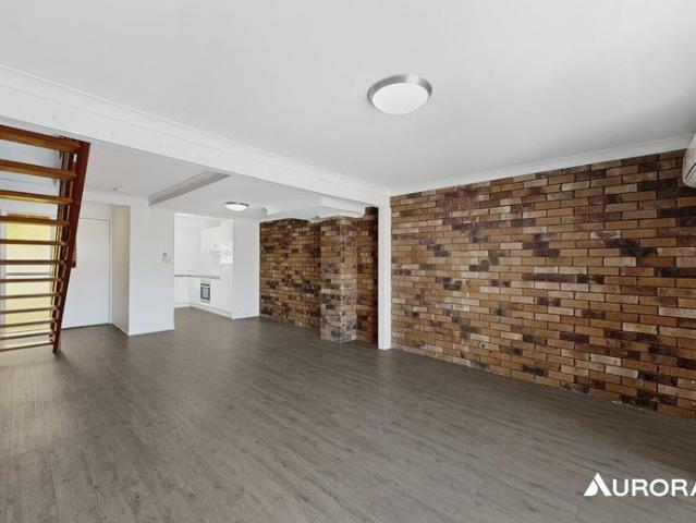 Townhouse for rent in Toombul, Queensland