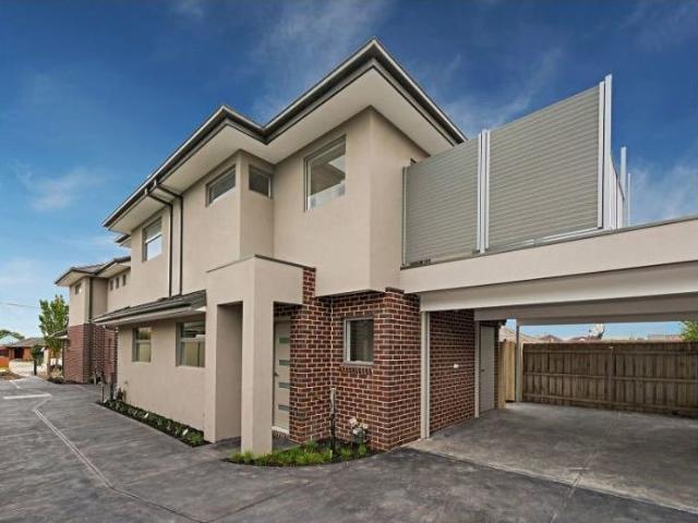 Townhouse for rent in Camerons Creek, Victoria