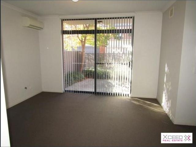 Townhouse for rent in Cambridge, Western Australia