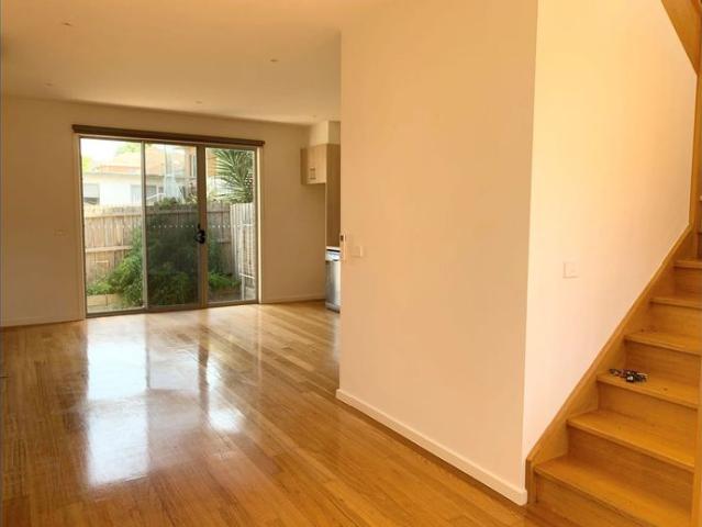 Townhouse for rent in Camerons Creek, Victoria