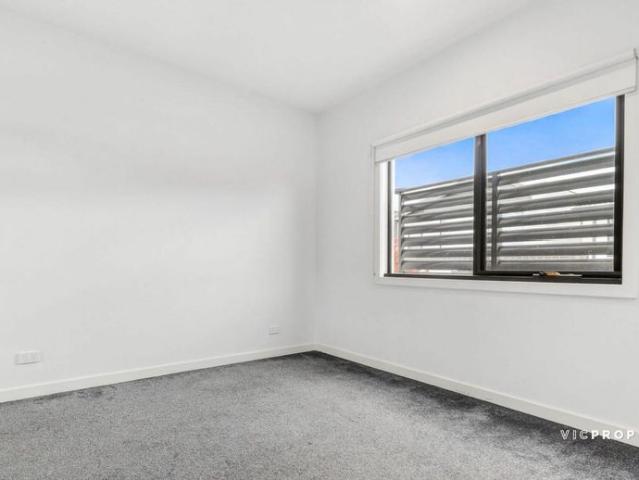 Townhouse for rent in Camerons Creek, Victoria