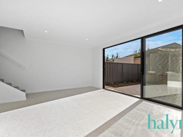 Townhouse for rent in Stirling, Western Australia