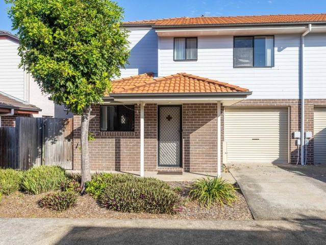 Townhouse for sale in Toombul, Queensland