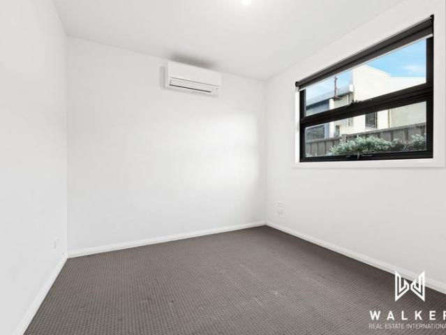 Townhouse for rent in Camerons Creek, Victoria