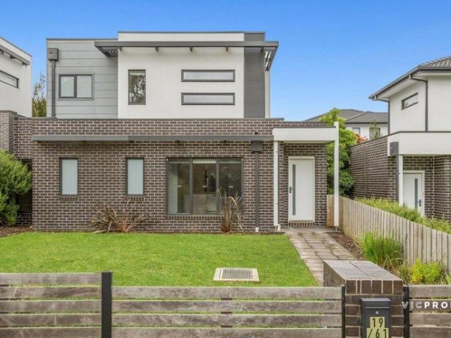 Townhouse for rent in Camerons Creek, Victoria