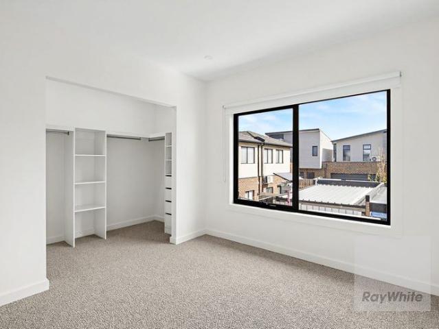 Townhouse for rent in Camerons Creek, Victoria