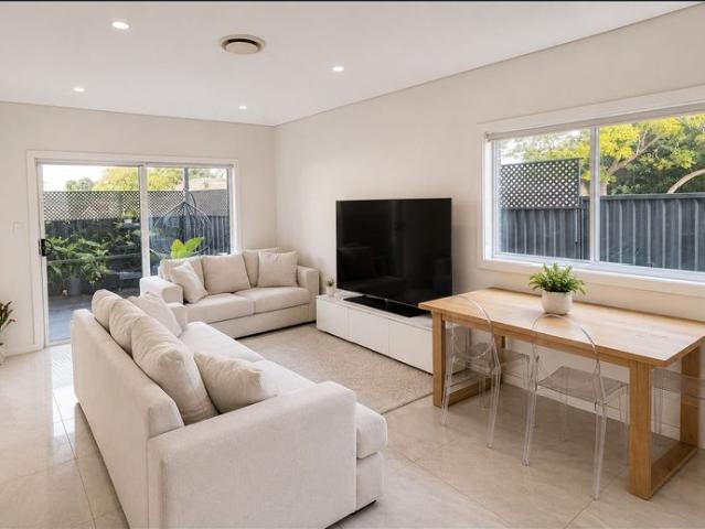 Townhouse for rent in Sydney, New South Wales
