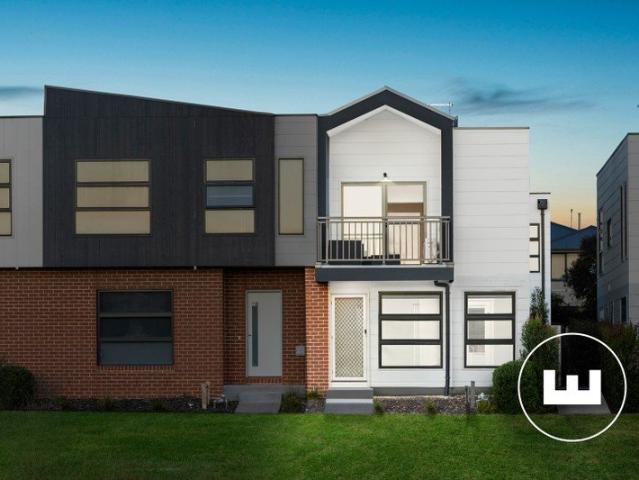 Townhouse for sale in Camerons Creek, Victoria