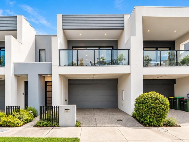 House for rent in Aurora Estate, Melbourne