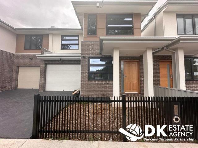 Townhouse for rent in Albion, Melbourne