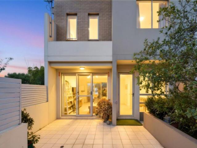 Townhouse for sale in Sydney, New South Wales