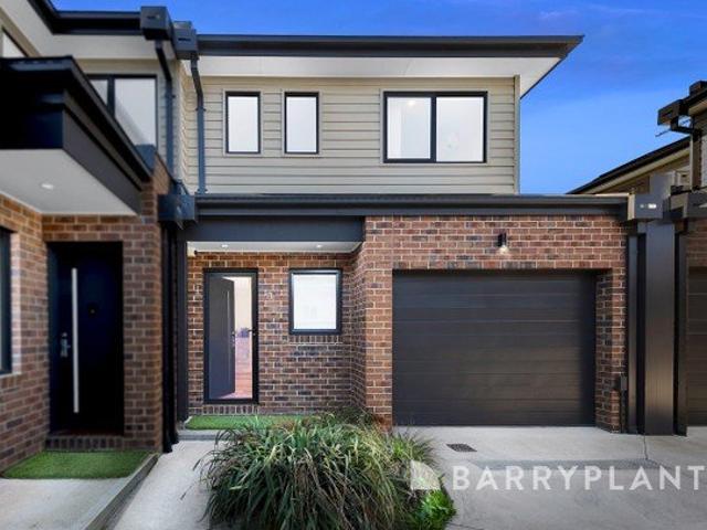 Townhouse for rent in Camerons Creek, Victoria