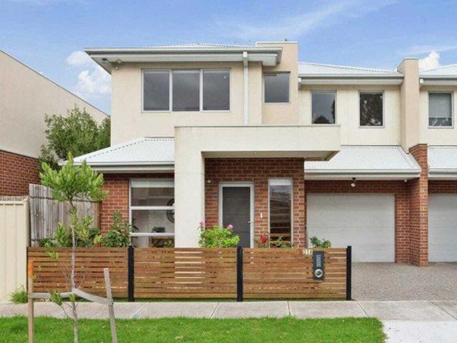 Townhouse for rent in Camerons Creek, Victoria