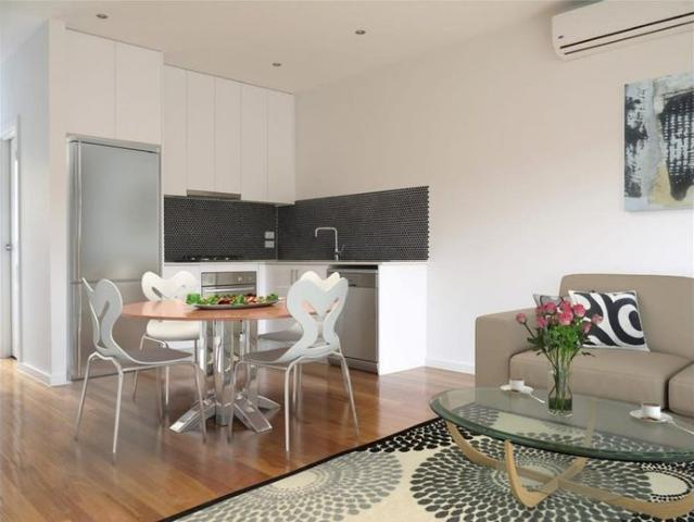 Townhouse for rent in Brunswick West, Melbourne