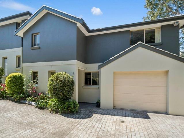 Townhouse for sale in Sydney, The Council of the Shire of Hornsby