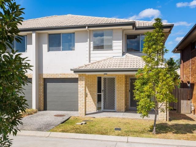 Townhouse for rent in Toombul, Queensland