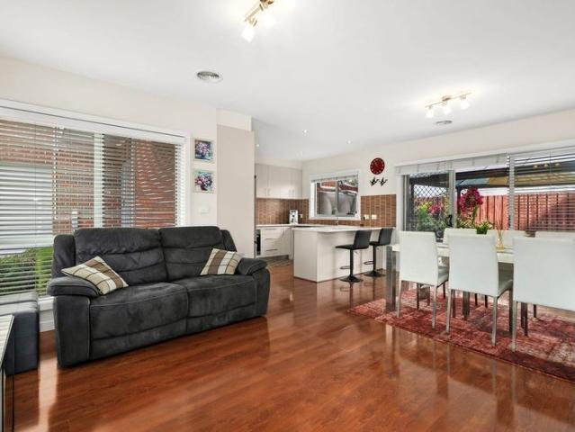 Townhouse for rent in Camerons Creek, Victoria
