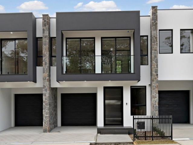 Townhouse for rent in Merrylands West, Sydney