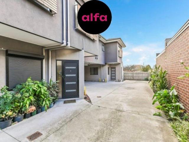 Townhouse for rent in Camerons Creek, Victoria