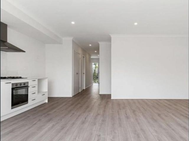 Townhouse for rent in Camerons Creek, Victoria
