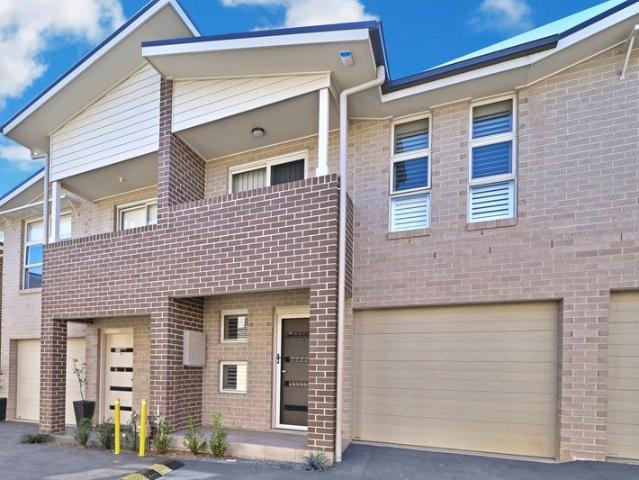 Townhouse for rent in Sydney, New South Wales