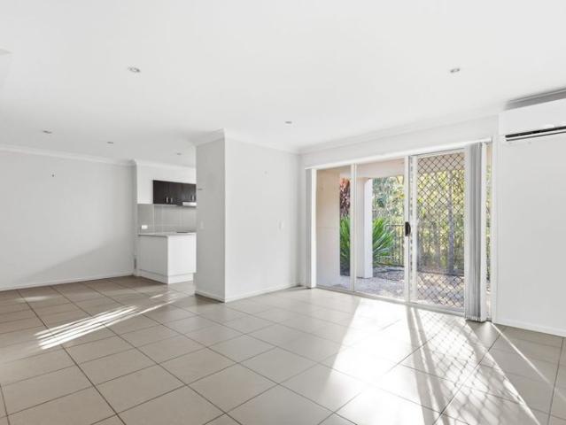 Townhouse for rent in Toombul, Queensland