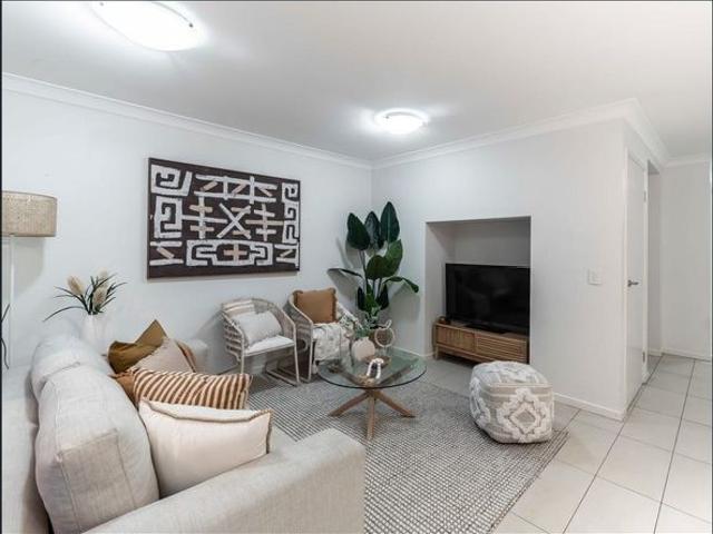 Townhouse for rent in Toombul, Queensland