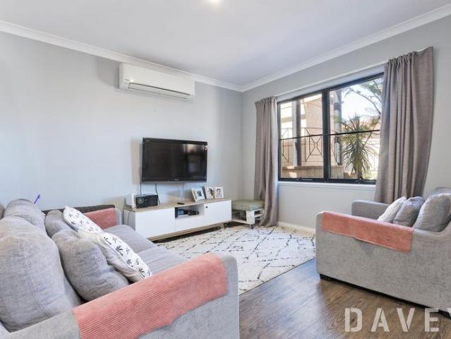 Townhouse for rent in Stirling, Western Australia