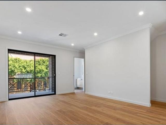 Townhouse for rent in Horseshoe Creek, South Australia