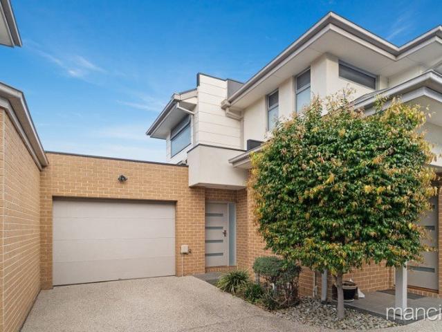 Townhouse for sale in Altona North, Melbourne