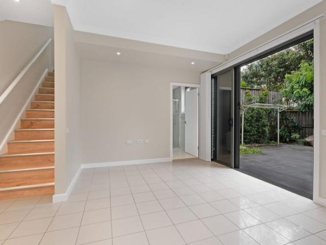 Townhouse for rent in Castle Hill, Sydney