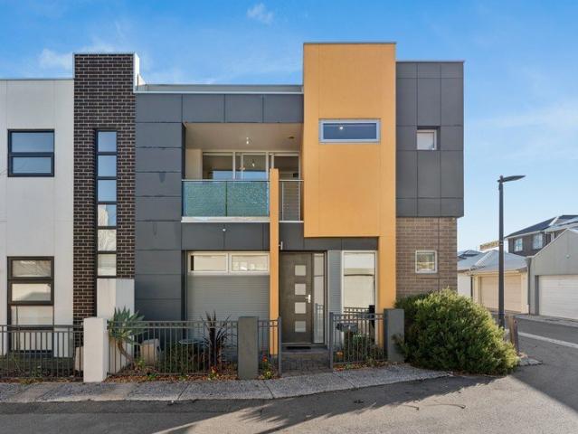 Townhouse for sale in Horseshoe Creek, South Australia