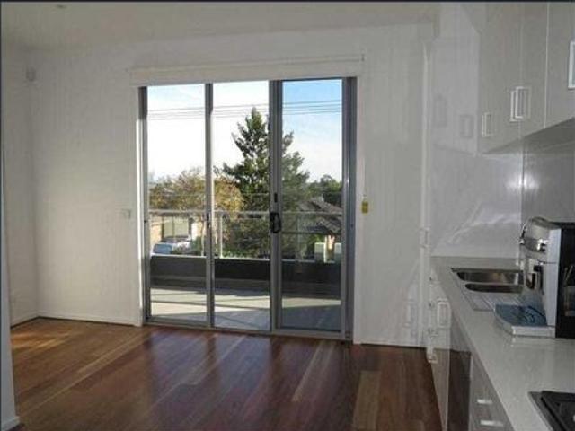 Townhouse for rent in Camerons Creek, Victoria