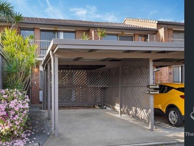 Townhouse for rent in Toombul, Queensland