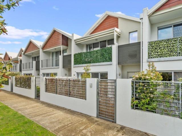 House for sale in Parklands, Western Australia