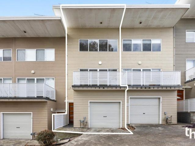 Townhouse for rent in Ambergate, New South Wales