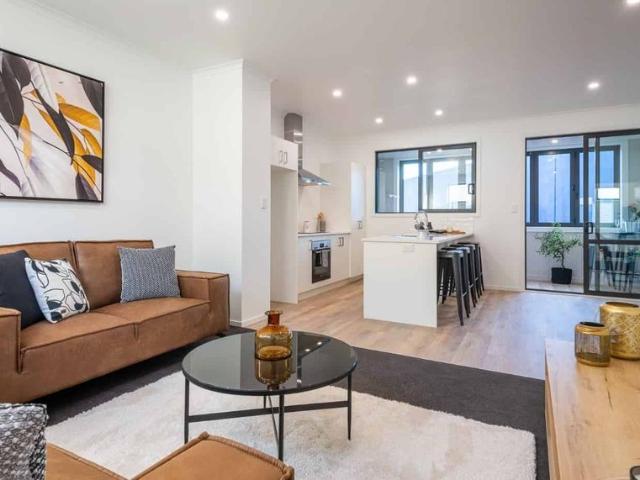 Townhouse for rent in Hamilton North, Hamilton City