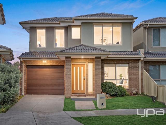 Townhouse for sale in Meadow Heights, Melbourne