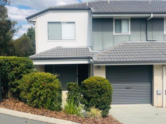Townhouse for rent in Toombul, Queensland