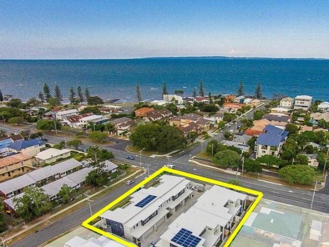 Townhouse for rent in Toombul, Queensland