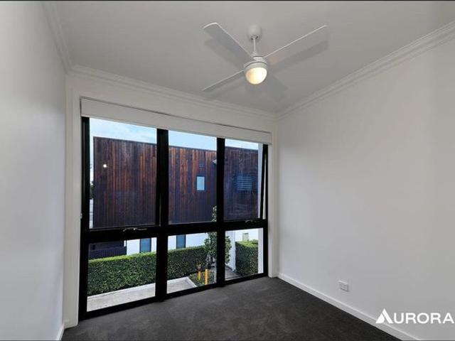 Townhouse for rent in Mansfield, Greater Brisbane