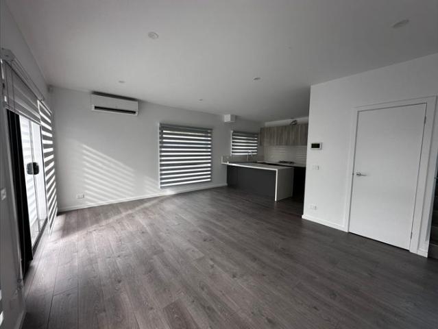 Townhouse for rent in Camerons Creek, Victoria